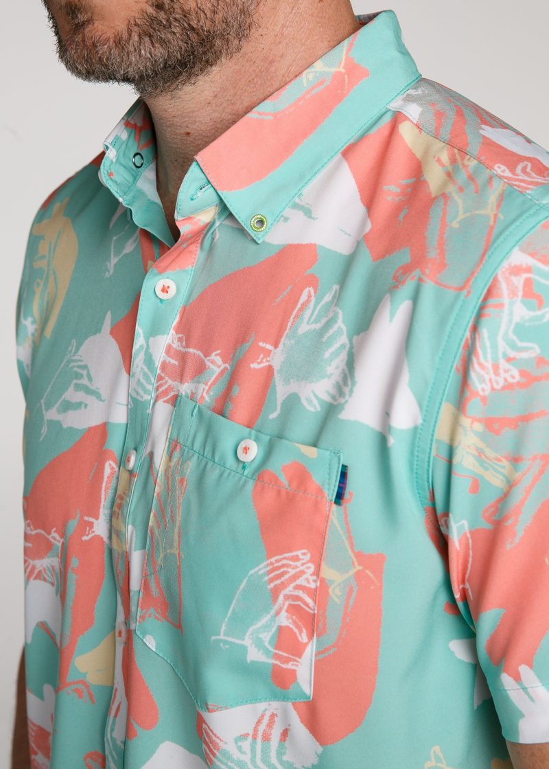 WilliamMurrayGolf Mens SSButtonDown HappyHandsClub 254 162 088 Seafoam On Figure Pocket Detail